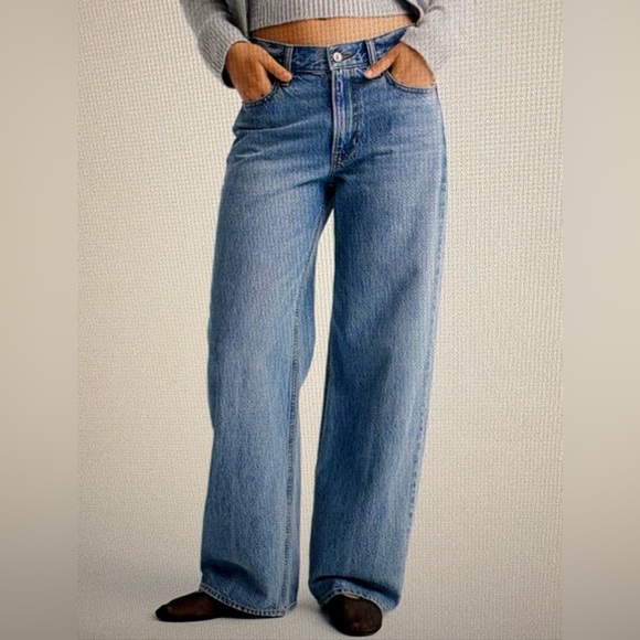 Abercrombie & Fitch Denim - Abercrombie & Fitch Light Blue Wide-Leg Jeans